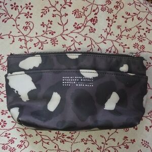 MARC JACOBS double zippered pouch